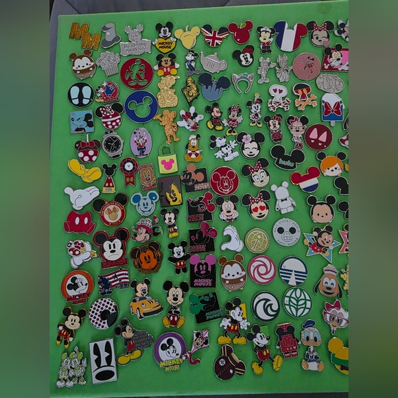 $25 for 10 Disney Park Pins *You Pick* updated 12/13/2025 - Picture 2 of 7